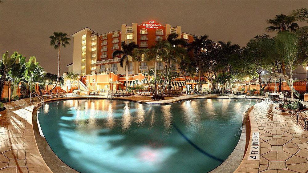 Sheraton Suites Fort Lauderdale At Cypress Creek Exterior photo